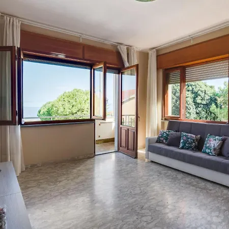 Apartman Luxurious In Calabria With Sea View